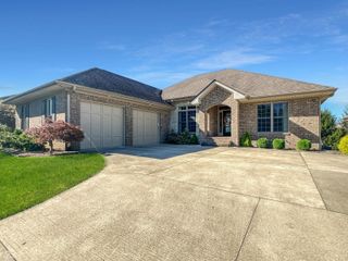 6105 Horizon Drive, Columbus, IN 47201