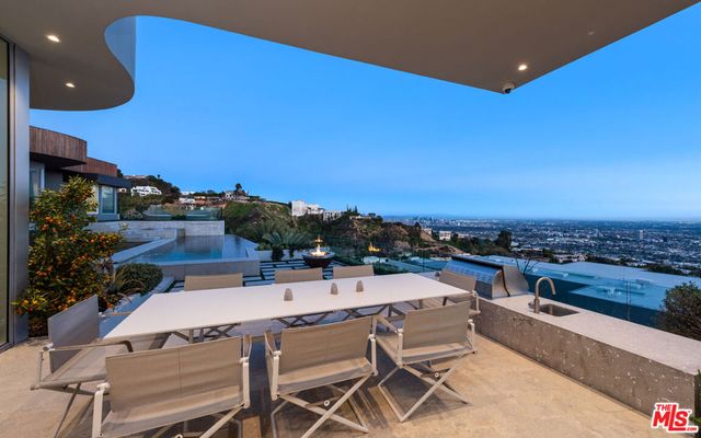 9305 Nightingale Drive, West Hollywood, CA 90069