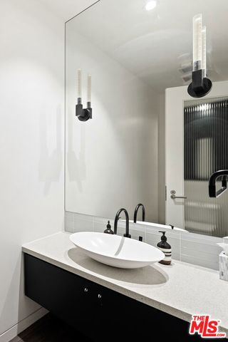 9305 Nightingale Drive, West Hollywood, CA 90069