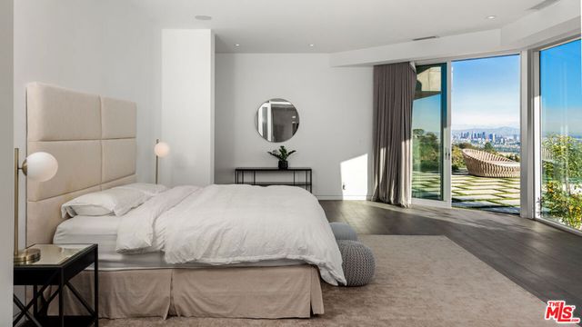 9305 Nightingale Drive, West Hollywood, CA 90069