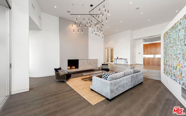 9305 Nightingale Drive, West Hollywood, CA 90069