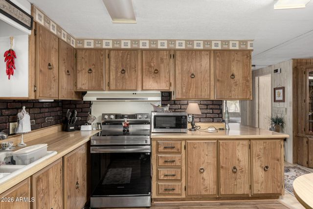 8231 E CACTUS Drive, Mesa, AZ 85208