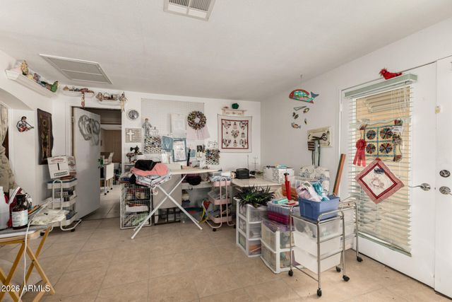 8231 E CACTUS Drive, Mesa, AZ 85208