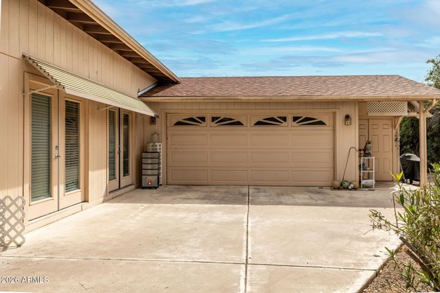 8231 E CACTUS Drive, Mesa, AZ 85208