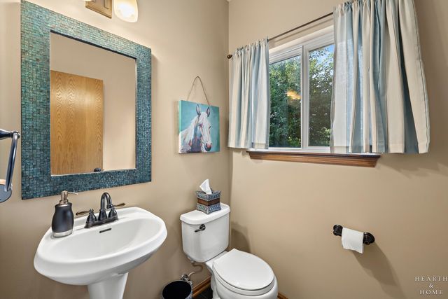 624 Lorree Lane, Lake In The Hills, IL 60156
