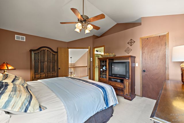 624 Lorree Lane, Lake In The Hills, IL 60156