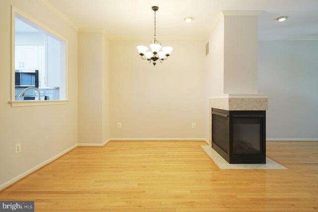 9423 FIELDS RD, Gaithersburg, MD 20878