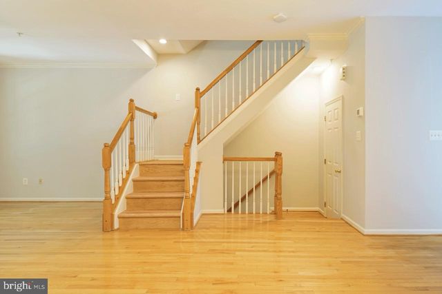 9423 FIELDS RD, Gaithersburg, MD 20878