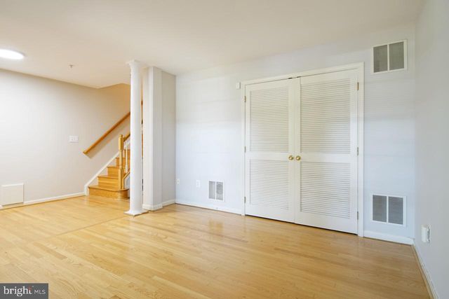 9423 FIELDS RD, Gaithersburg, MD 20878