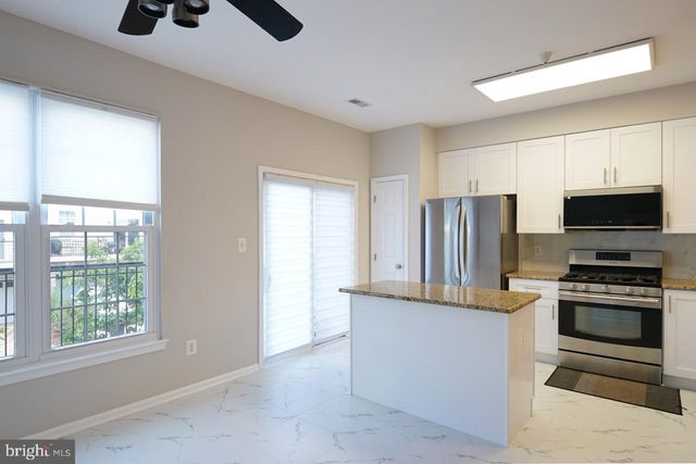 9423 FIELDS RD, Gaithersburg, MD 20878
