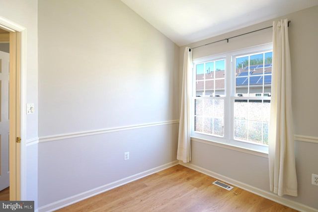 9423 FIELDS RD, Gaithersburg, MD 20878