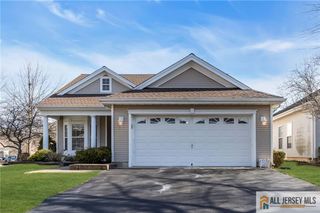 12 Bellflower Drive, Lakewood, NJ 08701