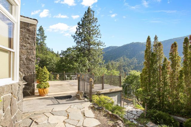 520 Glenview Drive, Ashland, OR 97520