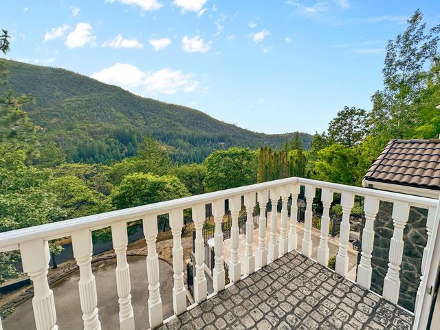 520 Glenview Drive, Ashland, OR 97520