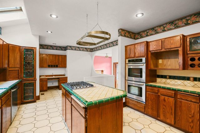 520 Glenview Drive, Ashland, OR 97520