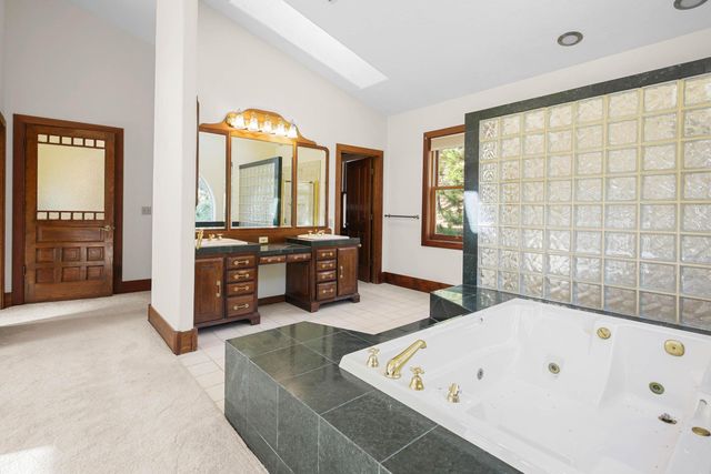 520 Glenview Drive, Ashland, OR 97520