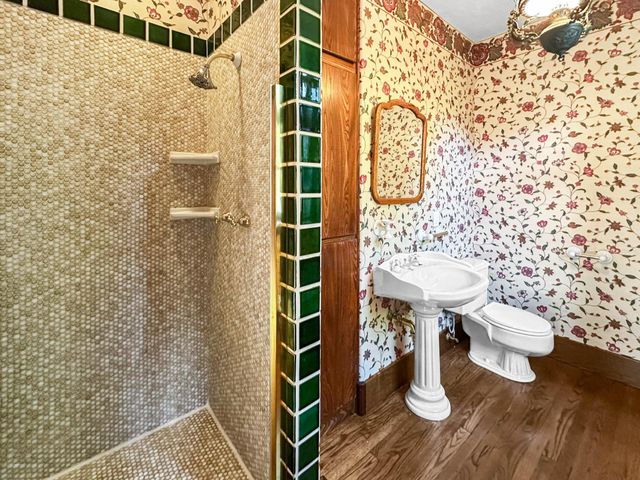 520 Glenview Drive, Ashland, OR 97520