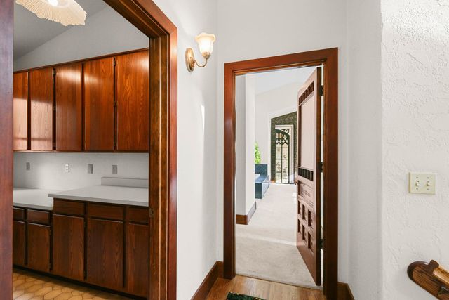 520 Glenview Drive, Ashland, OR 97520