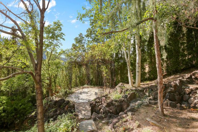 520 Glenview Drive, Ashland, OR 97520