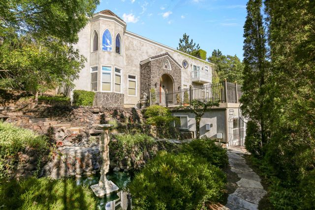 520 Glenview Drive, Ashland, OR 97520