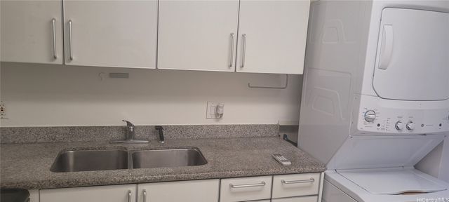 1402 Piikoi Street 502, Honolulu, HI 96822