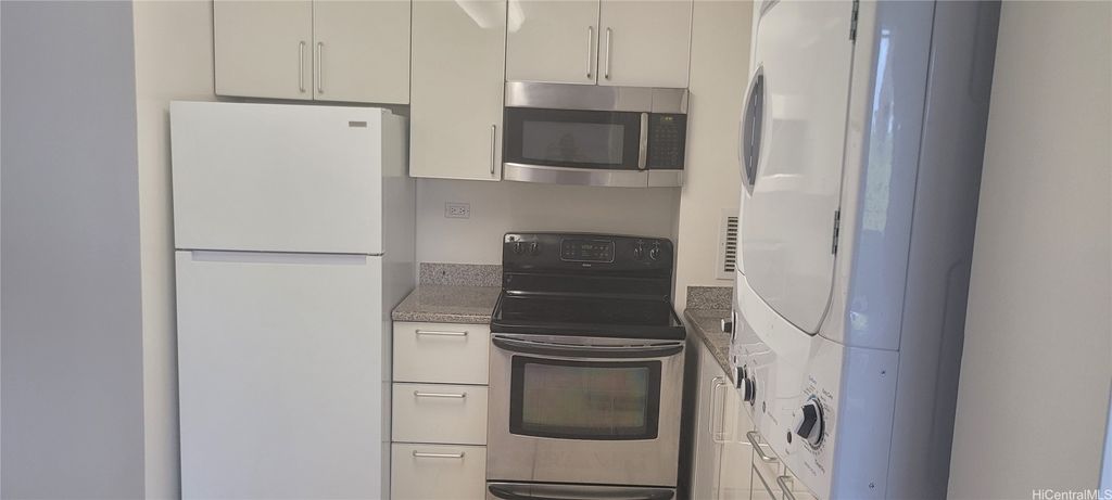 1402 Piikoi Street 502, Honolulu, HI 96822