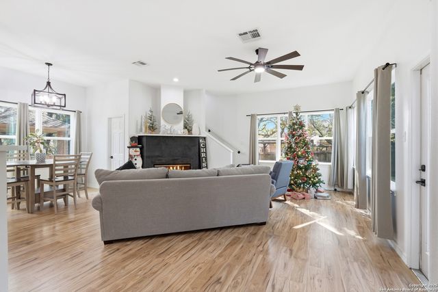 6438 Amber Oak, San Antonio, TX 78249