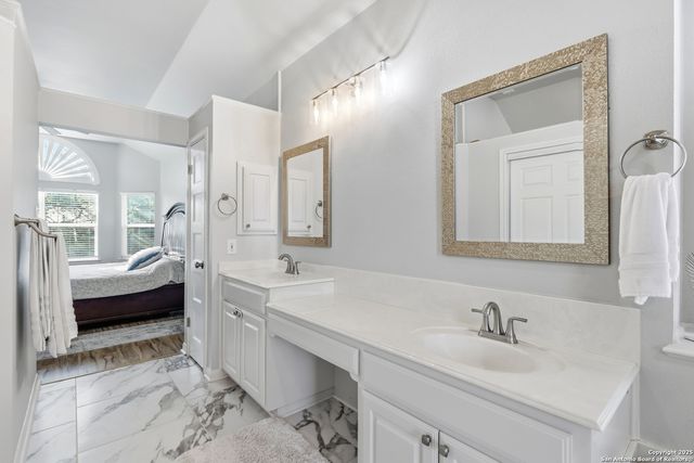 6438 Amber Oak, San Antonio, TX 78249