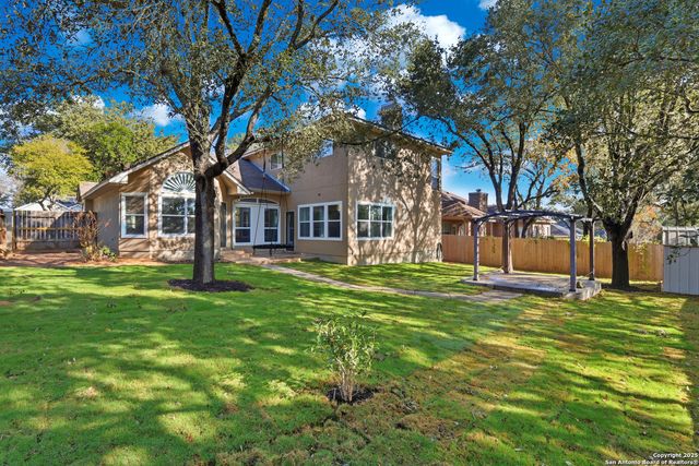 6438 Amber Oak, San Antonio, TX 78249