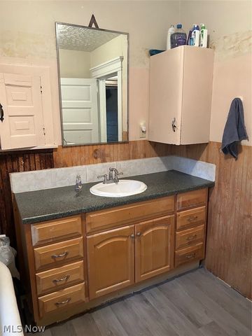 5 Water Street, Elyria, OH 44035