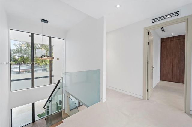 685 NE 81 St, Miami, FL 33138