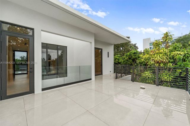 685 NE 81 St, Miami, FL 33138