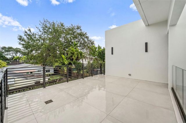 685 NE 81 St, Miami, FL 33138