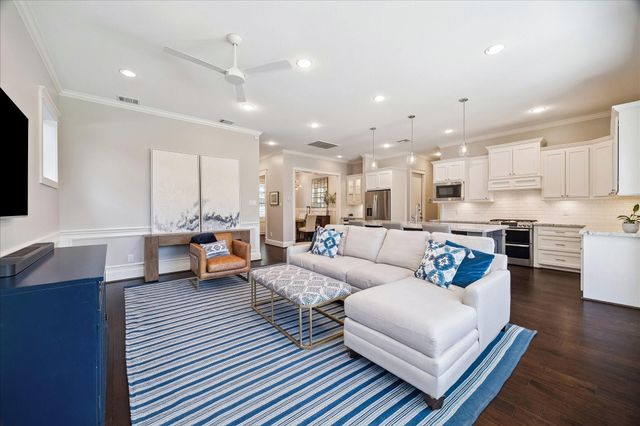 1211 Cheshire Lane, Houston, TX 77018