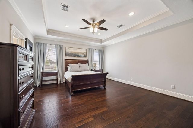 1211 Cheshire Lane, Houston, TX 77018