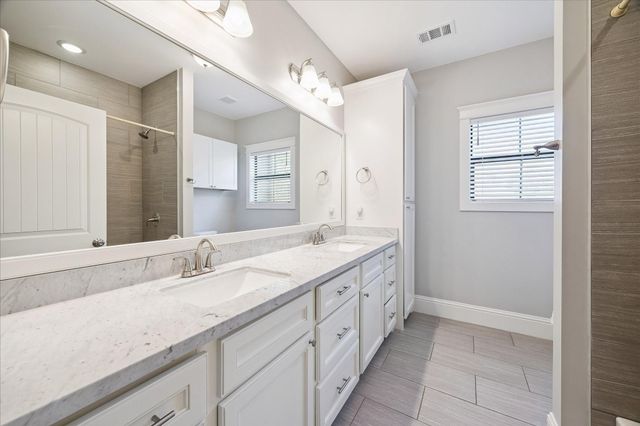 1211 Cheshire Lane, Houston, TX 77018