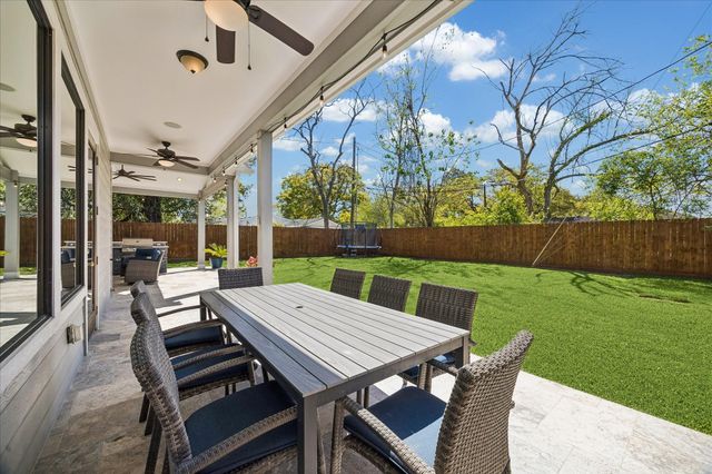 1211 Cheshire Lane, Houston, TX 77018