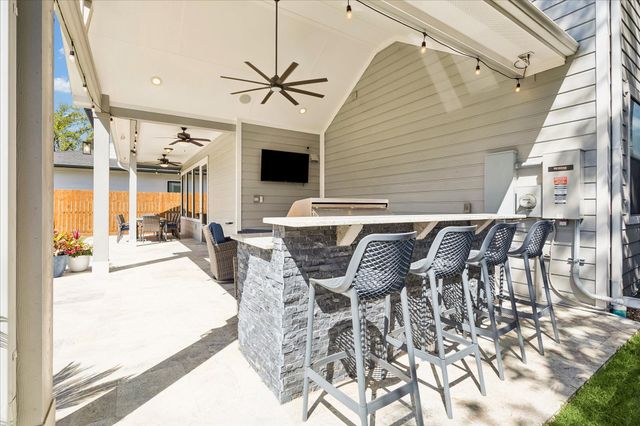 1211 Cheshire Lane, Houston, TX 77018