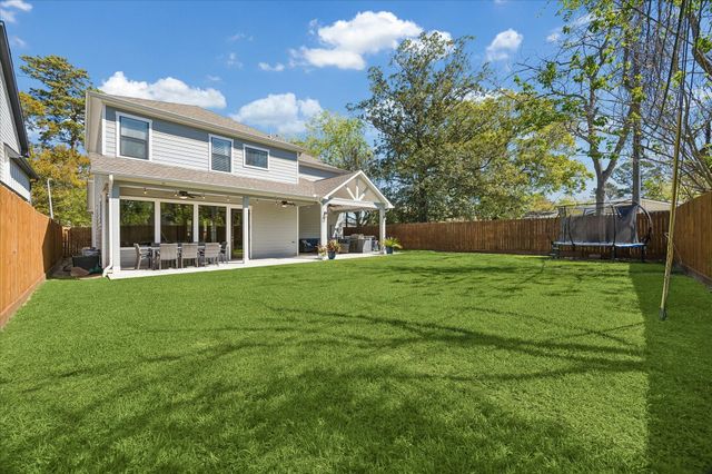 1211 Cheshire Lane, Houston, TX 77018