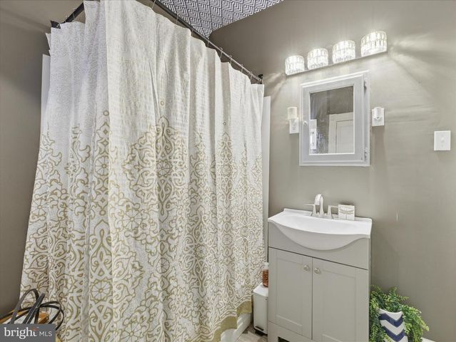 14147 LOWER EDGEMONT RD, Waynesboro, PA 17268