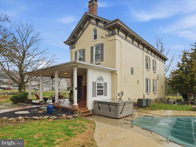 14147 LOWER EDGEMONT RD, Waynesboro, PA 17268