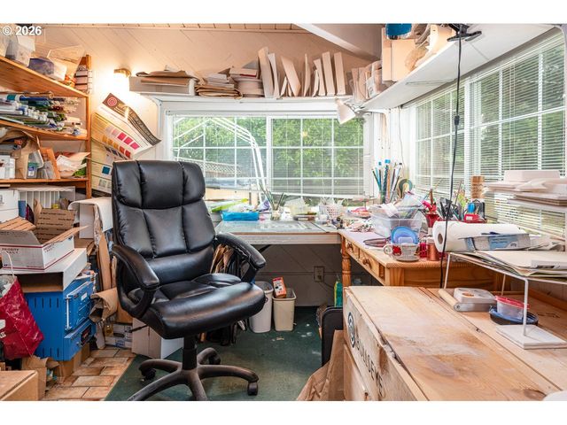 885 66TH St, Springfield, OR 97478