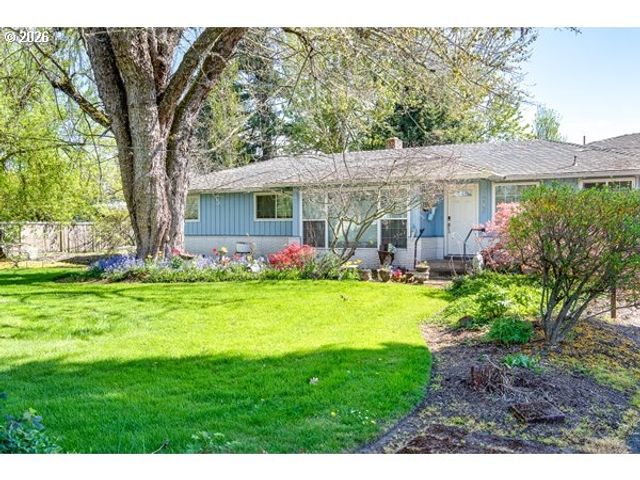 885 66TH St, Springfield, OR 97478