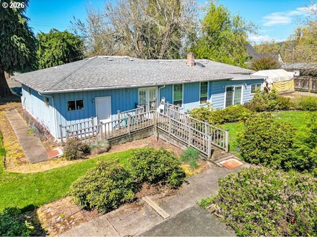 885 66TH St, Springfield, OR 97478
