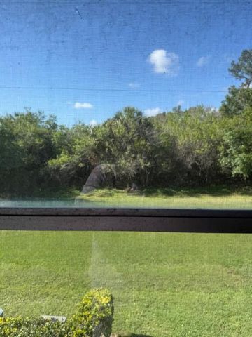 1219 S Lakes End Drive 2, Fort Pierce, FL 34982