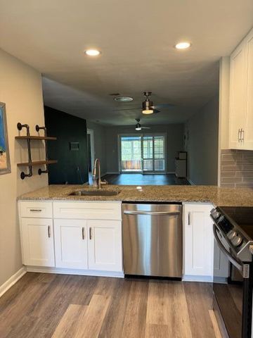1219 S Lakes End Drive 2, Fort Pierce, FL 34982