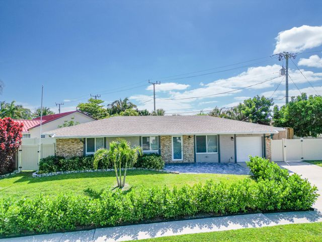 8099 Santa Fe Trail, Boca Raton, FL 33487