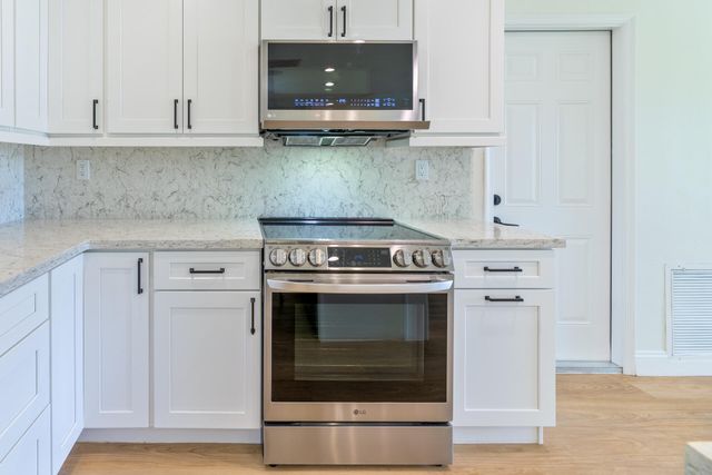 8099 Santa Fe Trail, Boca Raton, FL 33487