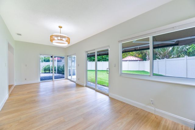 8099 Santa Fe Trail, Boca Raton, FL 33487