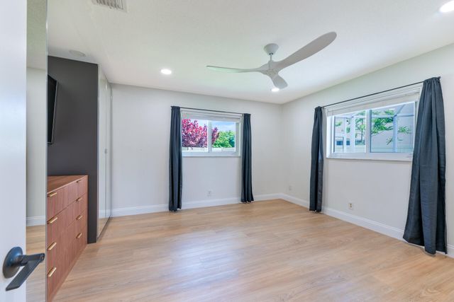 8099 Santa Fe Trail, Boca Raton, FL 33487